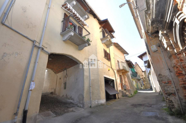 Casa semindipendente in vendita a Cuorgnè