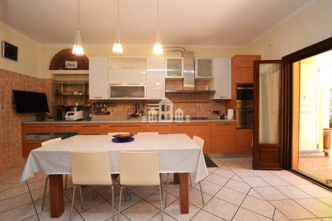 Villa a schiera di testa in vendita a Cuorgnè