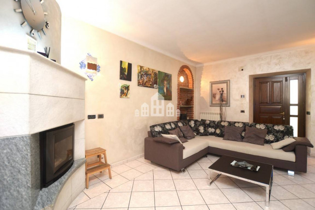 Villa a schiera di testa in vendita a Cuorgnè