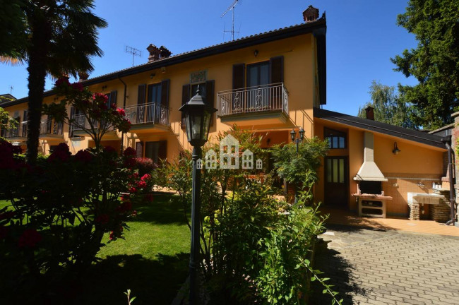 Villa a schiera di testa in vendita a Cuorgnè
