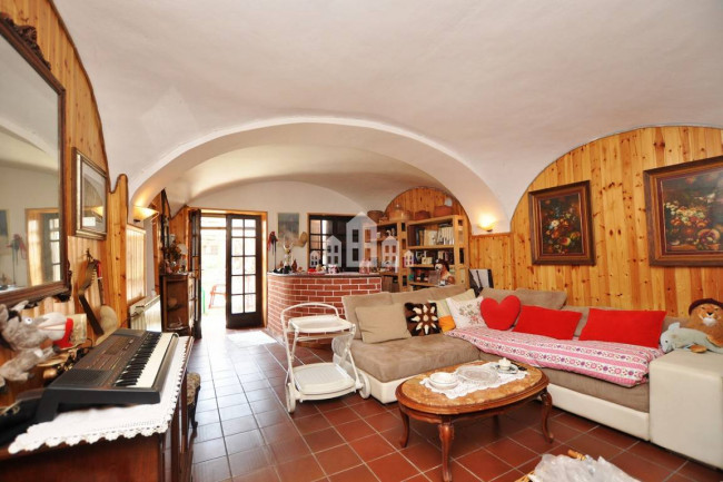 Casa semindipendente in vendita a Torre Canavese