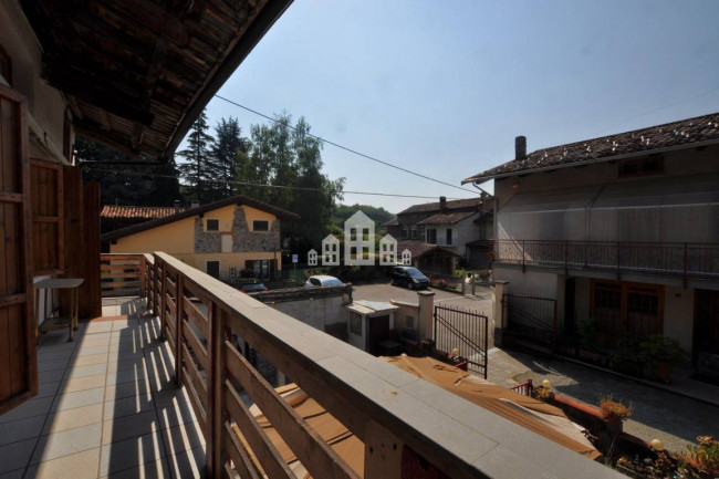 Casa semindipendente in vendita a Torre Canavese
