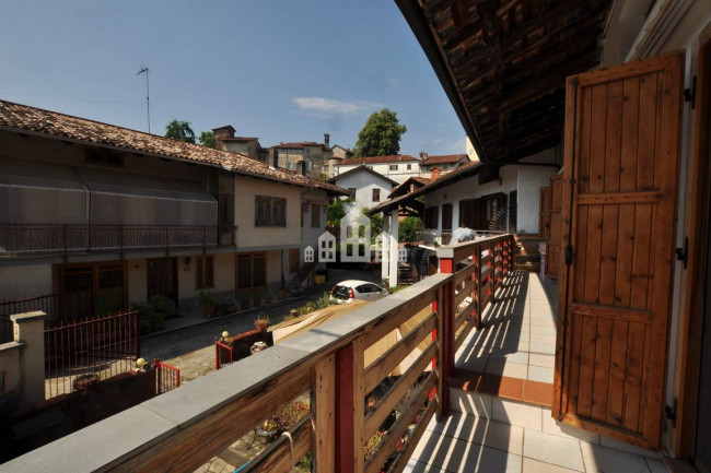 Casa semindipendente in vendita a Torre Canavese