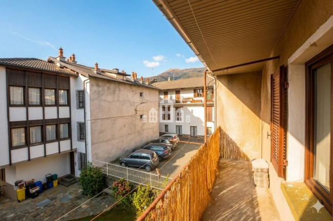 Casa semindipendente in vendita a Rueglio