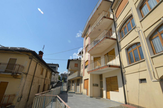 Appartamento in vendita a Andrate