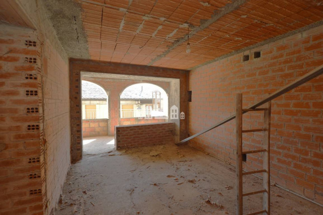 Appartamento in vendita a Andrate