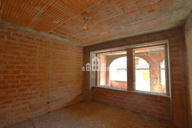 Appartamento in vendita a Andrate