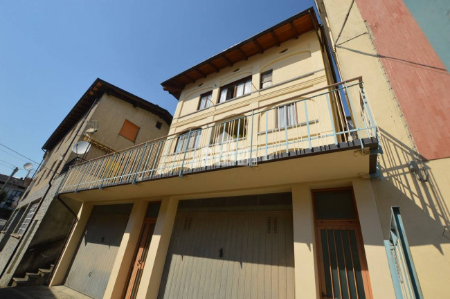 Appartamento in vendita a Andrate