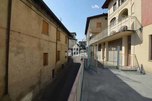 Appartamento in vendita a Andrate