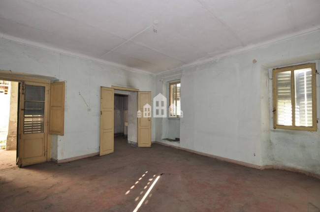 Half-duplex for sale in Agliè