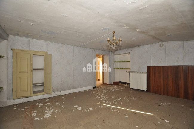 Half-duplex for sale in Agliè