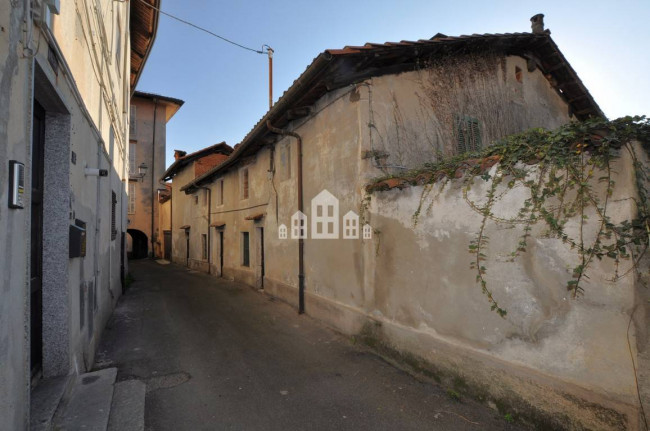 Half-duplex for sale in Agliè