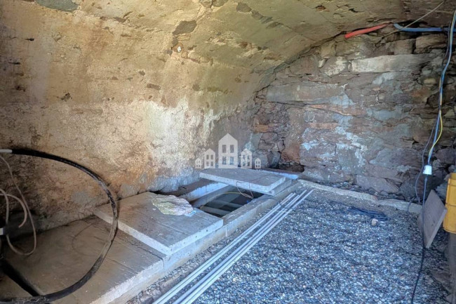 Casa semindipendente in vendita a Brosso