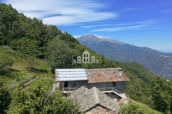 Casa semindipendente in vendita a Brosso