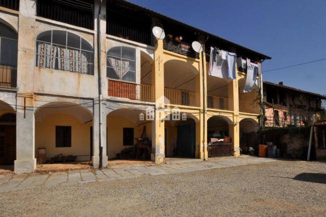 Porzione di bifamiliare in vendita a Castellamonte