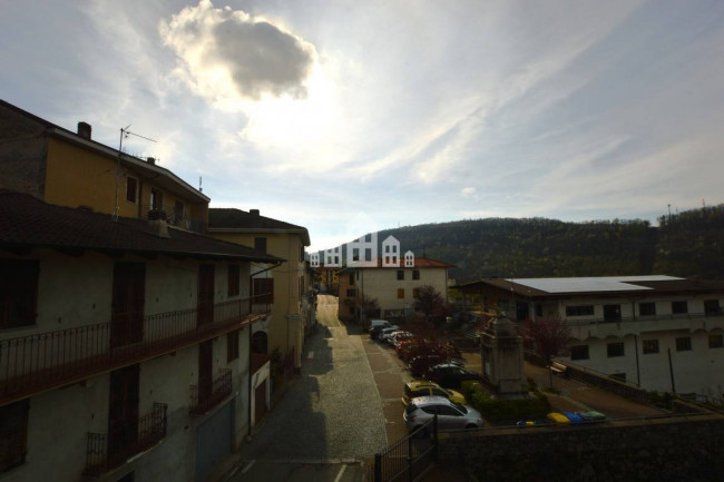 Bifamiliare in vendita a Val di Chy