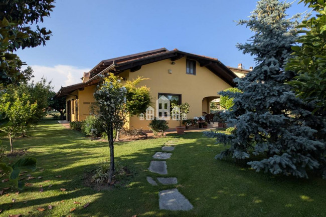 Villa in vendita a Rivarolo Canavese