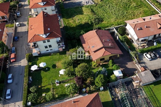 Villa in vendita a Rivarolo Canavese