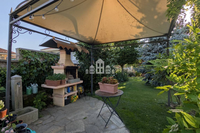 Villa in vendita a Rivarolo Canavese