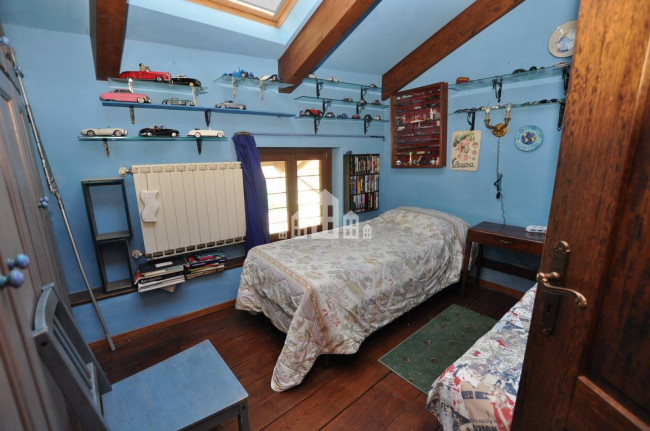 Half-duplex for sale in Torre Canavese
