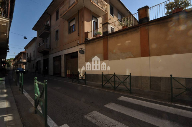 Locale commerciale in vendita a Feletto