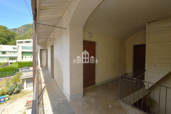 Casa semindipendente in vendita a Pont-Canavese
