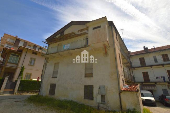 Casa semindipendente in vendita a Pont-Canavese