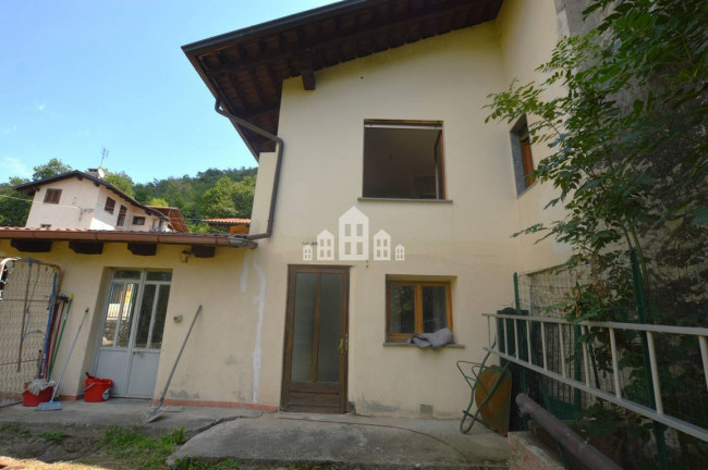 Casa semindipendente in vendita a Cuorgnè