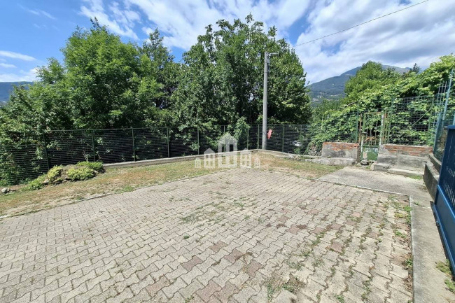 Casa semindipendente in vendita a Cuorgnè