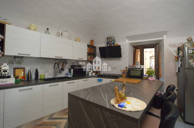 Casa semindipendente in vendita a Valperga