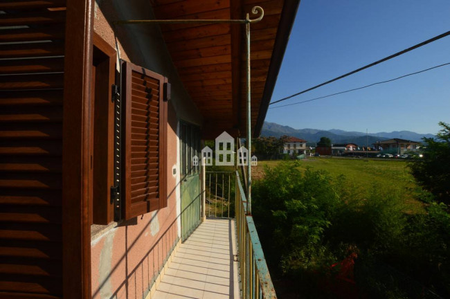 Casa semindipendente in vendita a Valperga