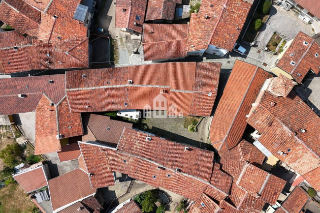 Casa semindipendente in vendita a Val di Chy