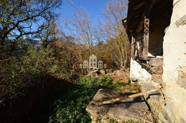 Rustico in vendita a Valchiusa