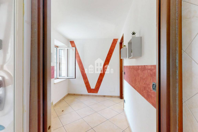 Half-duplex for sale in Lusigliè