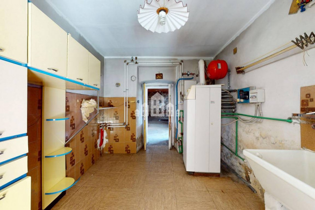 Half-duplex for sale in Lusigliè