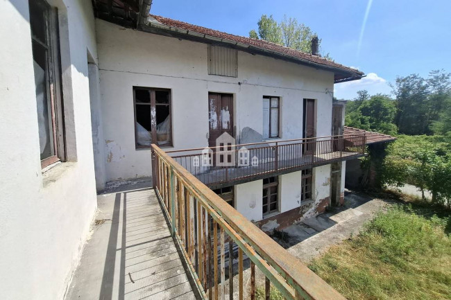 Casa indipendente in vendita a Cuorgnè