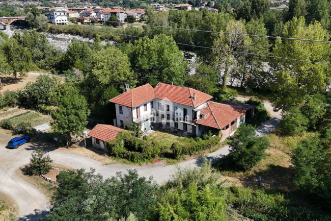 Casa indipendente in vendita a Cuorgnè