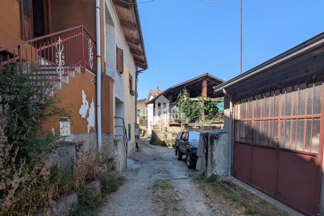 Casa semindipendente in vendita a Lessolo