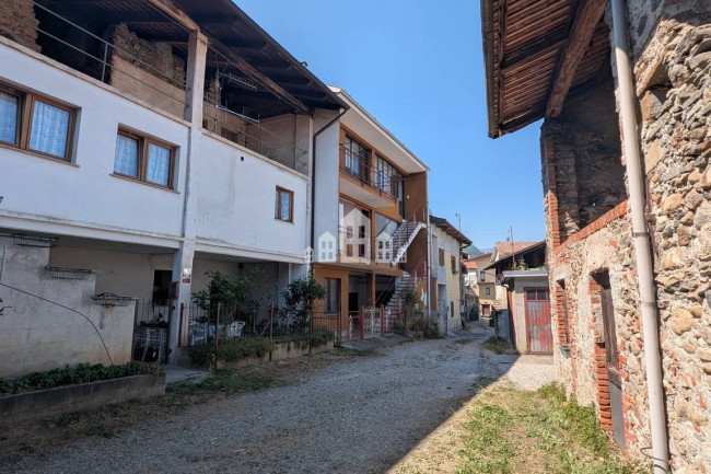 Casa semindipendente in vendita a Lessolo