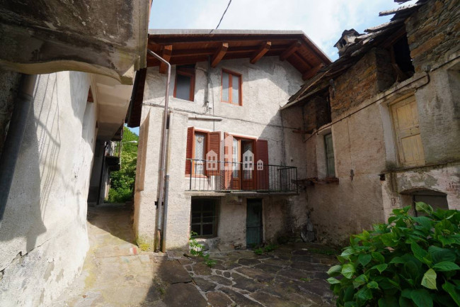 Casa semindipendente in vendita a Ronco Canavese