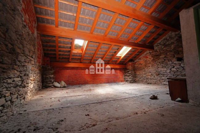 Casa semindipendente in vendita a Ronco Canavese