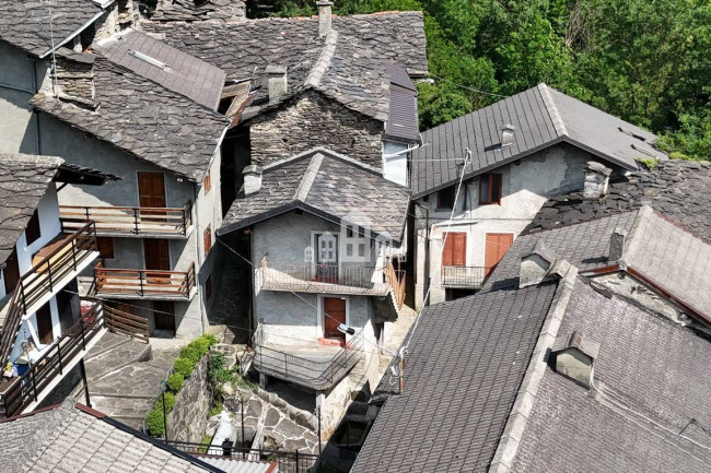 Casa semindipendente in vendita a Ronco Canavese