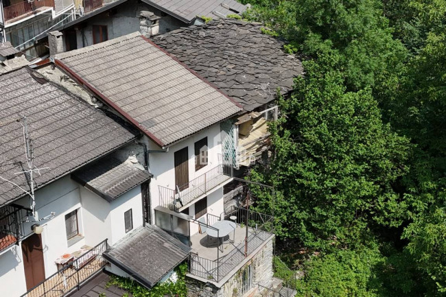 Casa semindipendente in vendita a Ronco Canavese
