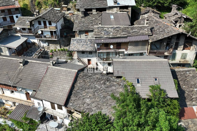 Casa semindipendente in vendita a Ronco Canavese