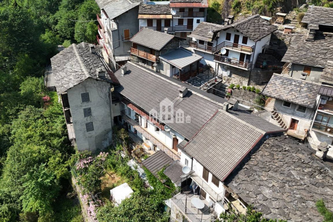 Casa semindipendente in vendita a Ronco Canavese