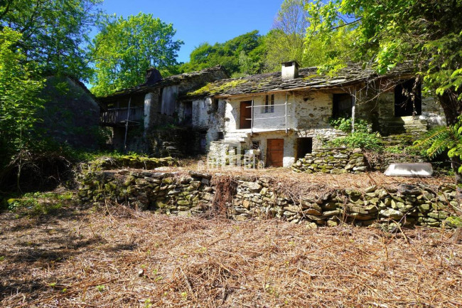 Rustico in vendita a Castelnuovo Nigra