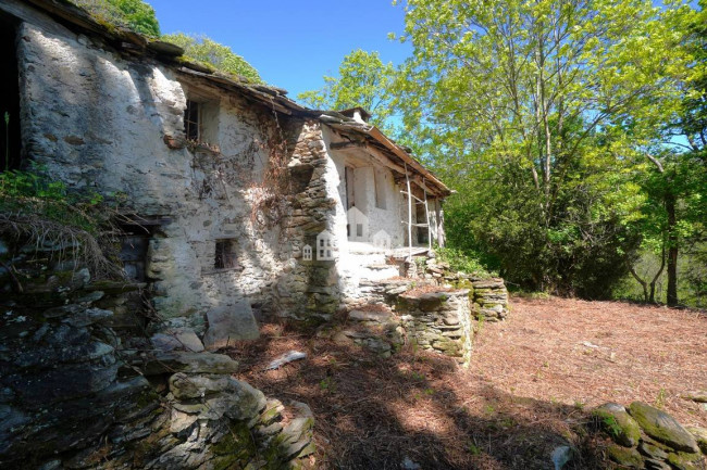 Rustico in vendita a Castelnuovo Nigra