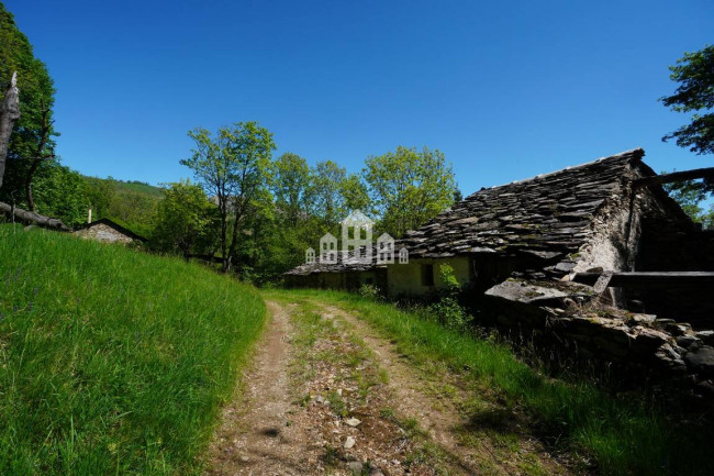 Rustico in vendita a Castelnuovo Nigra