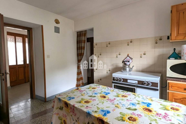 Casa semindipendente in vendita a Val di Chy