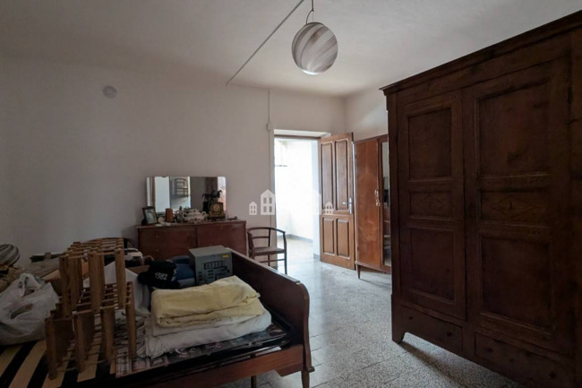 Casa semindipendente in vendita a Val di Chy